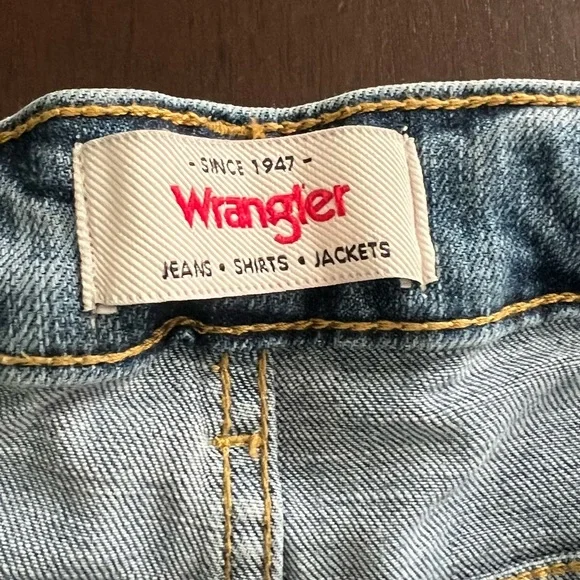 Wrangler High Rise Straight Crop Jeans Raw Hem Women’s Size 16 - Picture 6 of 9